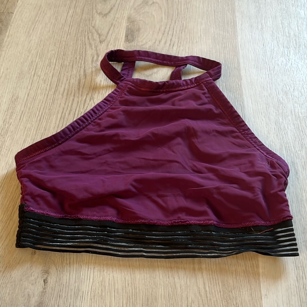 Sports bra